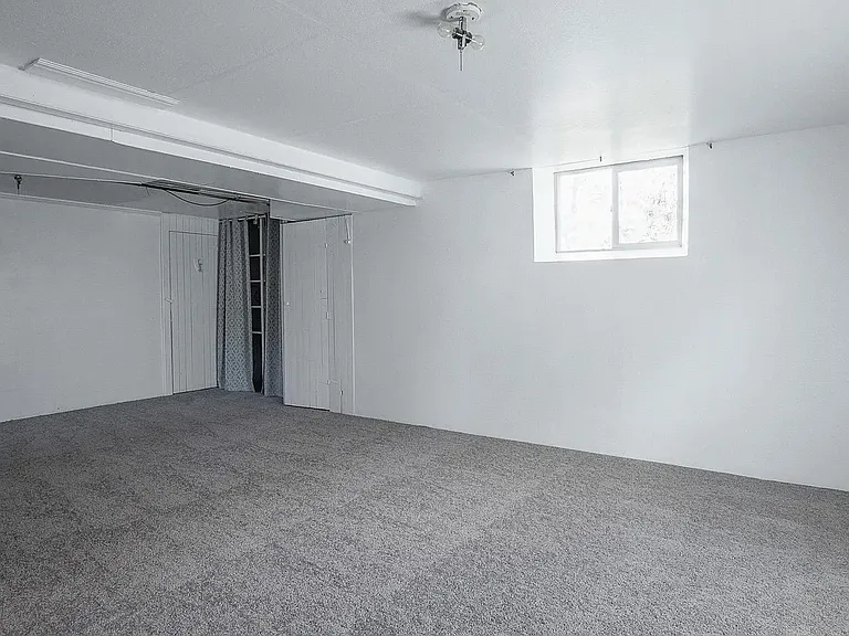 2010 S Ogden St — Photo 17