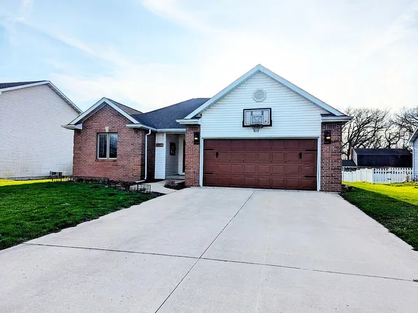 205 S Hossack St, Seneca, IL 61360