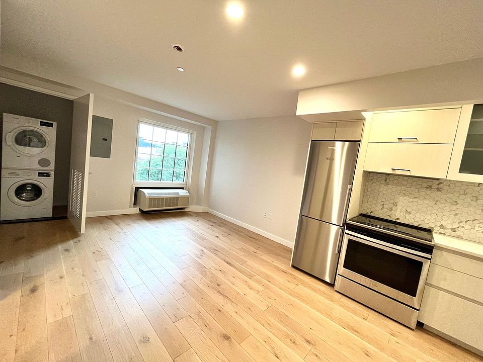 1st image of 555 Waverly Ave APT 4M