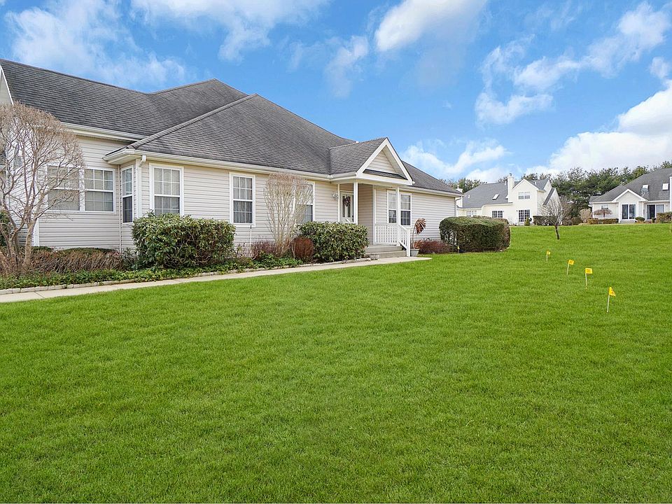 1st image of 99 Scenic Lake Dr #99