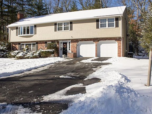 2nd image of 26 Hearthstone Dr