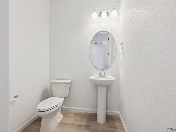3rd image of 590 Douglas Fir Place