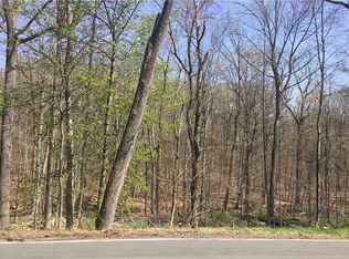 458 S Pascack Rd, Chestnut Ridge, NY 10977