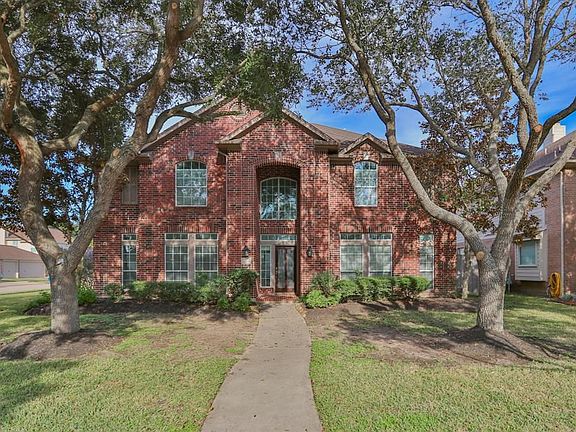 3rd image of 2341 Acadiana Ln