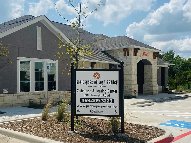 Residences of Long Branch — Photo 15