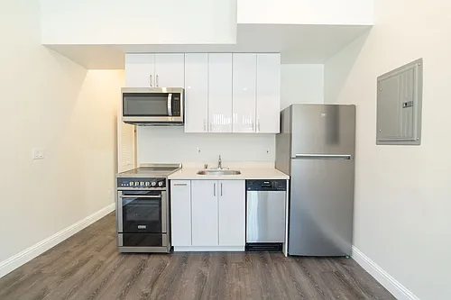 530 24th Street Photo 1