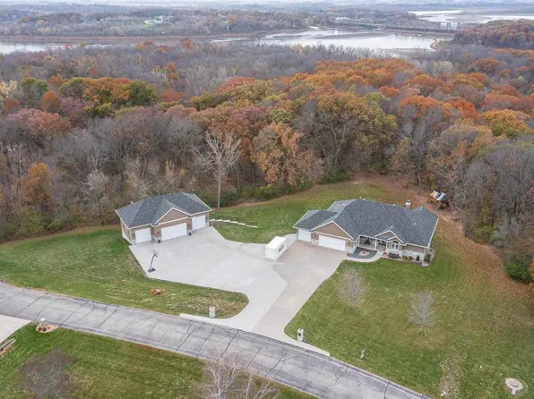 1573 Ridge Top Dr NE, Swisher, IA 52338