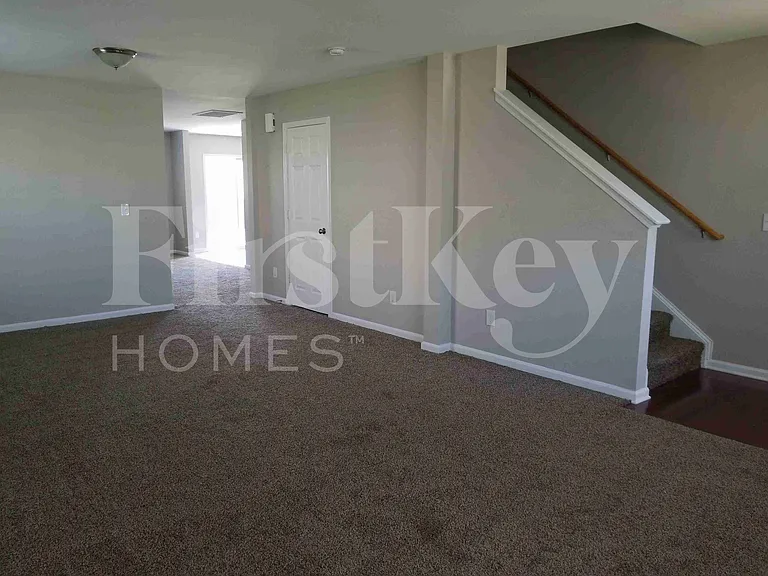 1309 Waldridge Ct — Photo 7