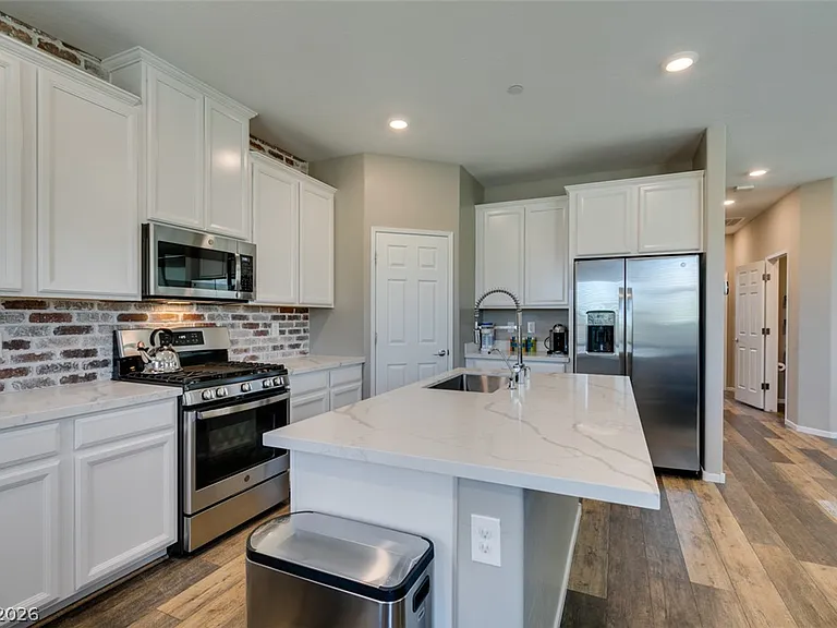11940 Tomales Bay St — Photo 25