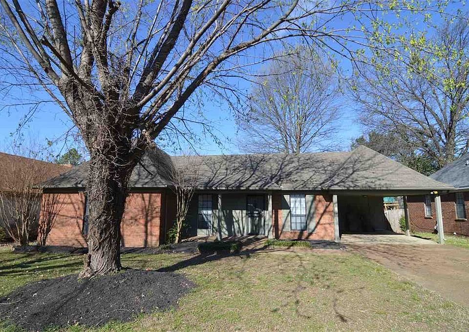 1st image of 2717 Deer Glade Ln