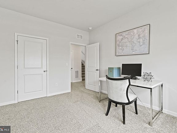 3rd image of 108 Clerkenwell Dr