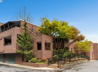 5944 S Riveridge Ln, Portland, OR 97239