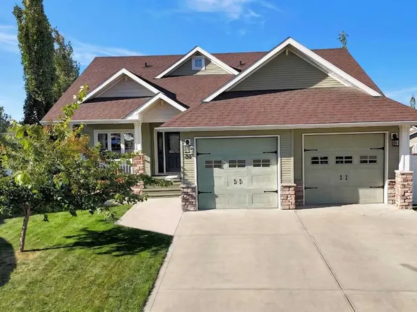 34 S Rosewood Rise, Sylvan Lake, AB T4S 0G1