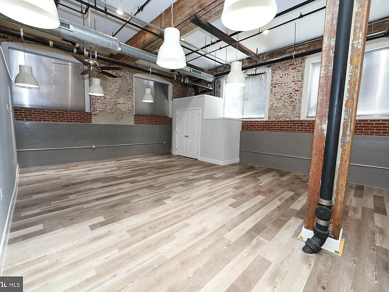 1822 E Glenwood Ave #101 — Photo 12