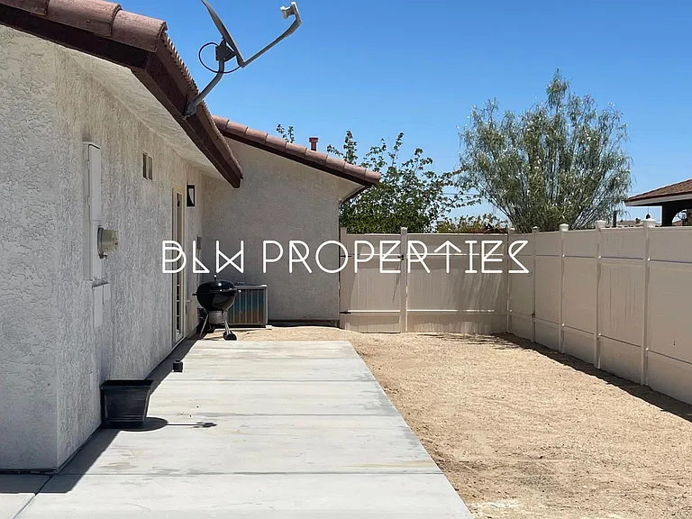 6150 Mariposa Ave — Photo 29