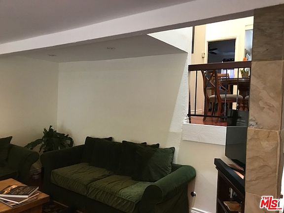 5th image of 21515 Erwin St Unit 4