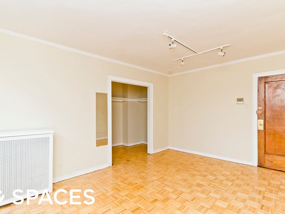 2nd image of 739 W Belmont Ave APT 316