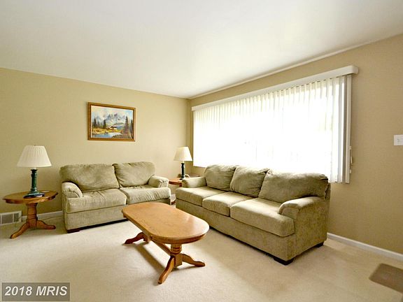 3rd image of 305 Stonecastle Ave
