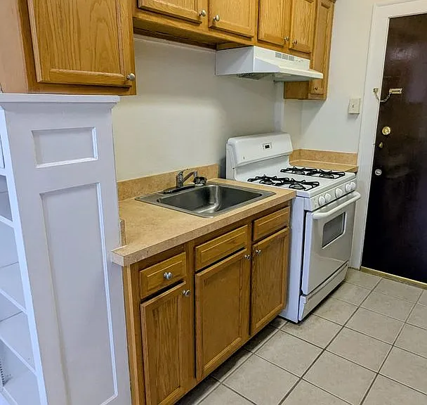 3214 Berkshire Rd — Photo 16