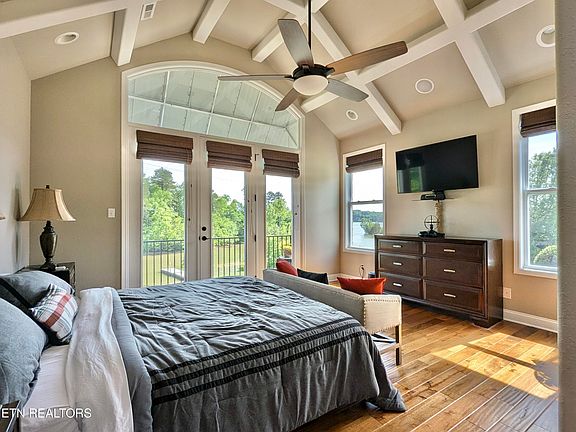 2nd image of 3518 Harbor View Way