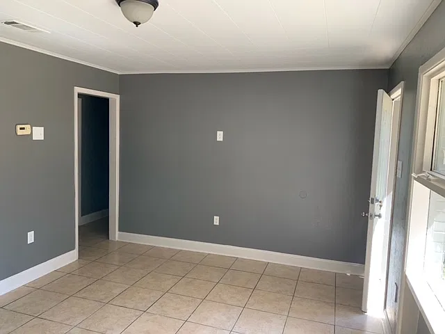 5 bed, 1900 sqft, $1,900 — Photo 3