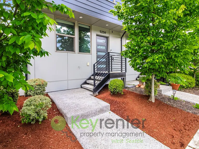 5259 Fauntleroy Way SW — Photo 8