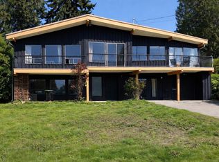 4934 Geer Rd, Sechelt, BC V7Z0B7