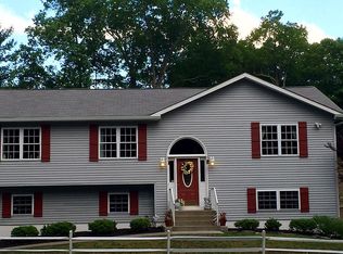 40 Barkit Kennel Rd, Pleasant Valley, NY 12569