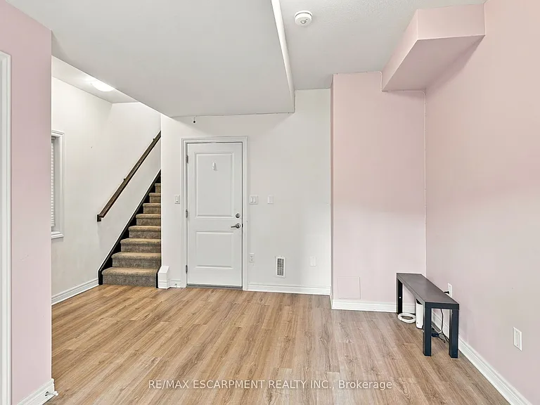 4870 Connor Dr — Photo 28