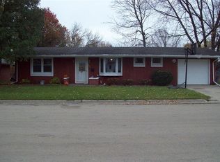 405 Maple Ave, Morrison, IL 61270