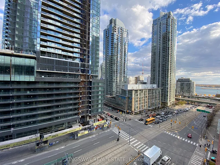 4 H Spadina Ave #1111 — Photo 22