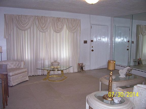 4th image of 1424 Wellsley St NW