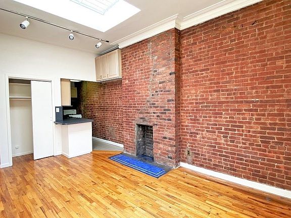 3rd image of 58 W 84th St #4S