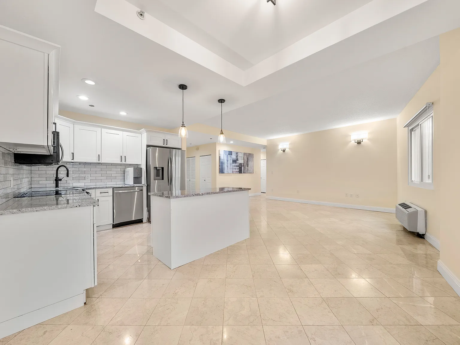 3 bed, 1615 sqft, $3,750 — Photo 3