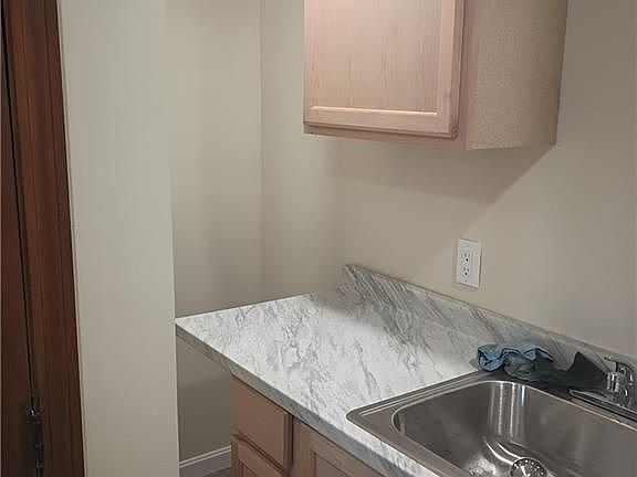 5th image of 14 Monson St #B