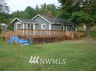 19608 Soundview Dr, Stanwood, WA 98292