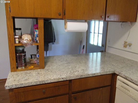 3rd image of 1664 SE Dowery Ln