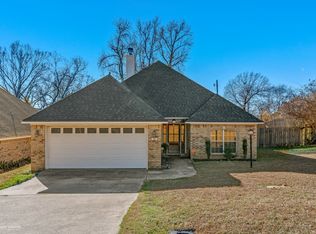 102 Red Fox Cir, Haughton, LA 71037