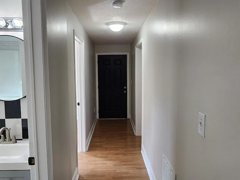 235 Starr St #2 — Photo 8