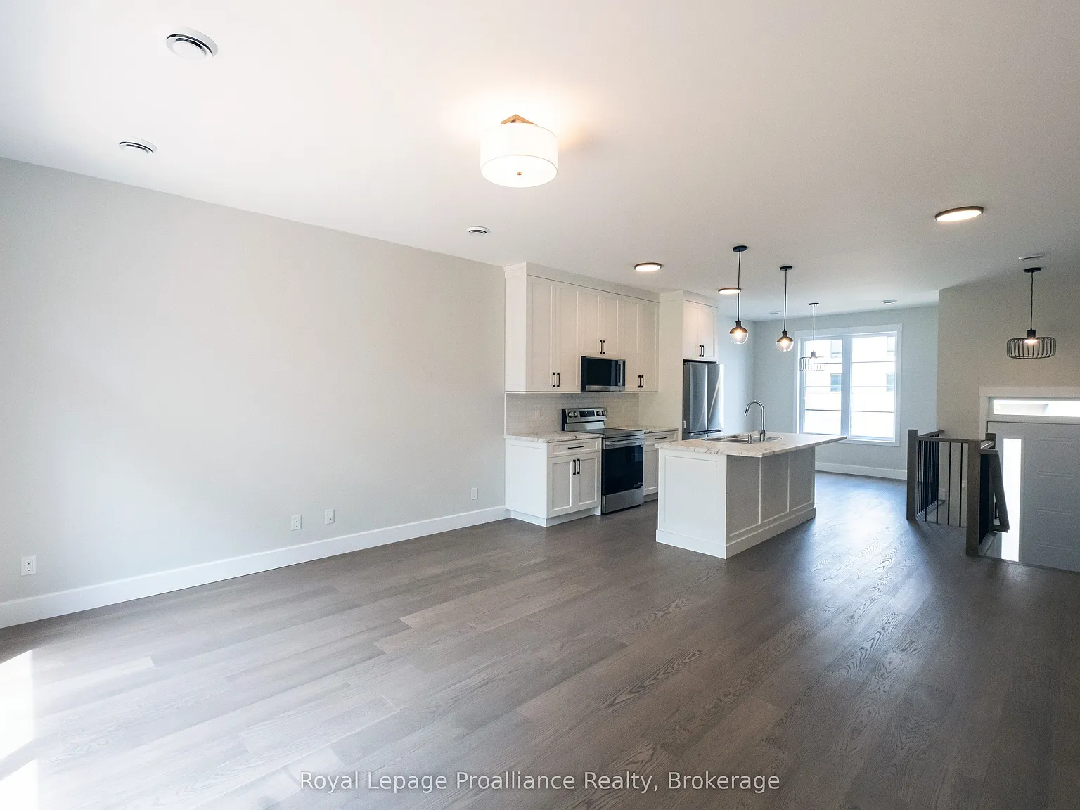2 bed, $2,475 — Photo 4