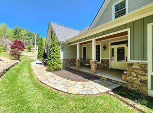 521 Hobson Rd, Bakersville, NC 28705