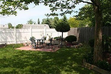 4th image of 651 Cobblestone Dr