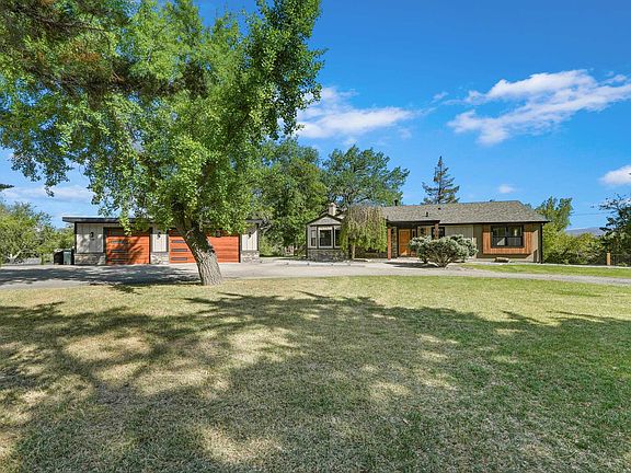 2nd image of 120 Hillcrest Dr