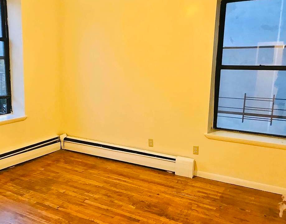 2nd image of 2501 Newkirk Ave #1E