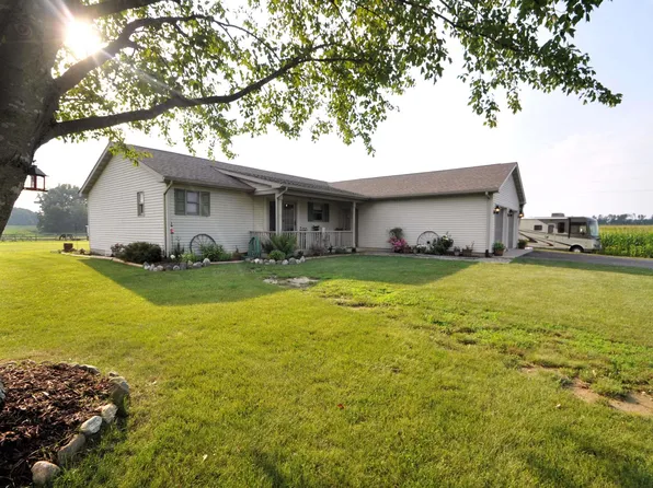 6533 Oak Rd, Plymouth, IN 46563