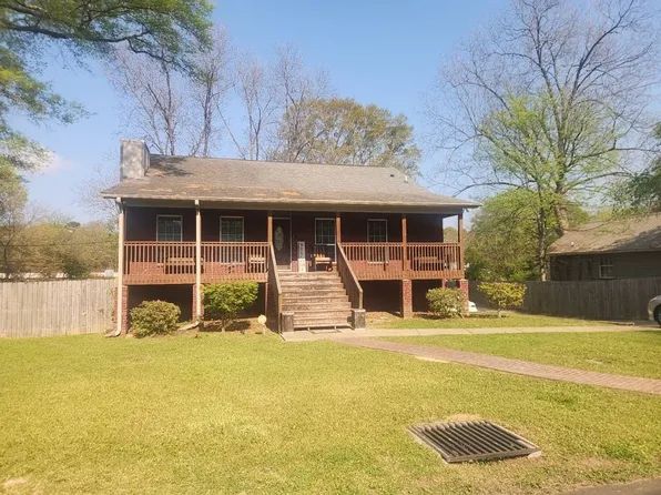 1328 Ferro Ave, Bessemer, AL 35020