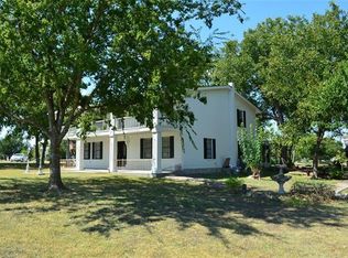 100 Kathy Rd, Taylor, TX 76574