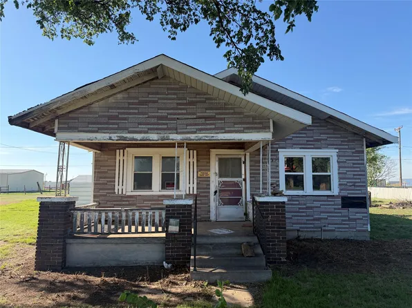 310 E Broadway St, Panhandle, TX 79068