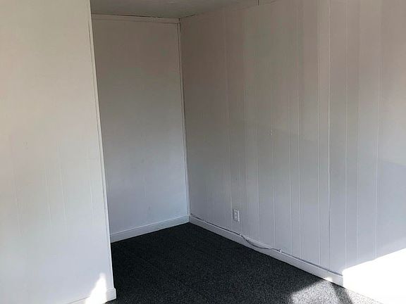 3rd image of 303 N 1st St #B