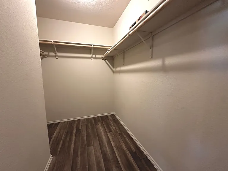 325 Ammonite Ln — Photo 12